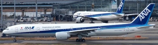 Boeing 777-300ER ANA